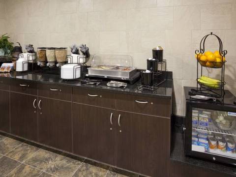 Complimentary GRAND START® Breakfast Served Daily