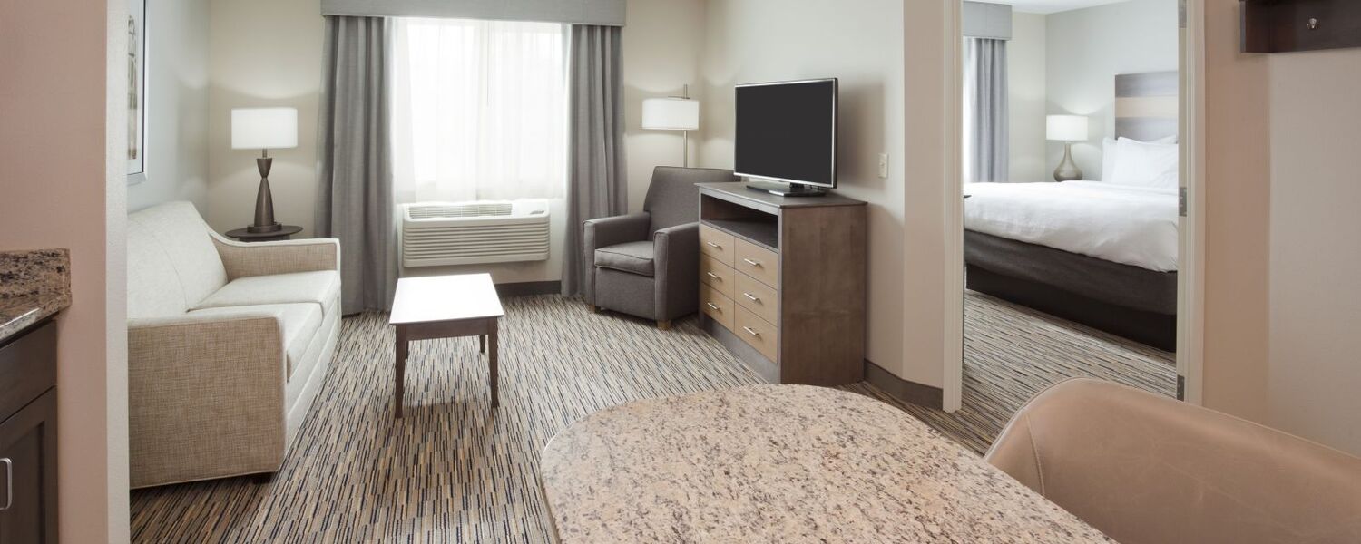 GrandStay Cannon Falls