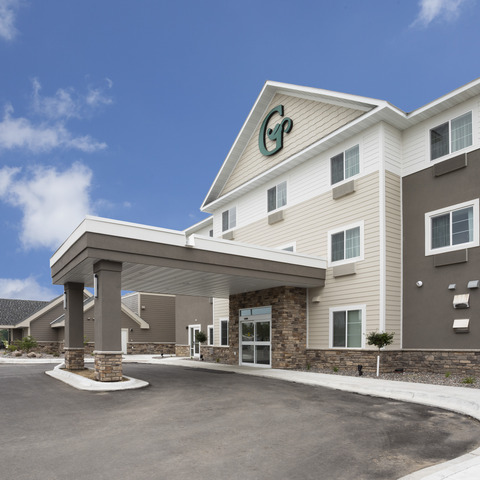 Getaway With Friends & Family At Our Luxurious New London Spicer MN Resort